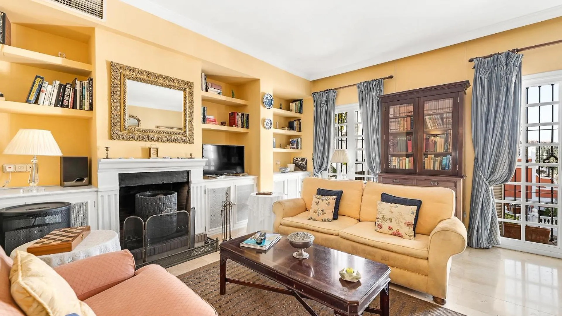 Spacy Stylish Aloha Townhouse Marbella 0*,