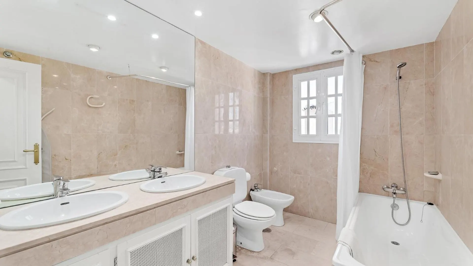 Prázdninový dům Spacy Stylish Aloha Townhouse Marbella Španělsko